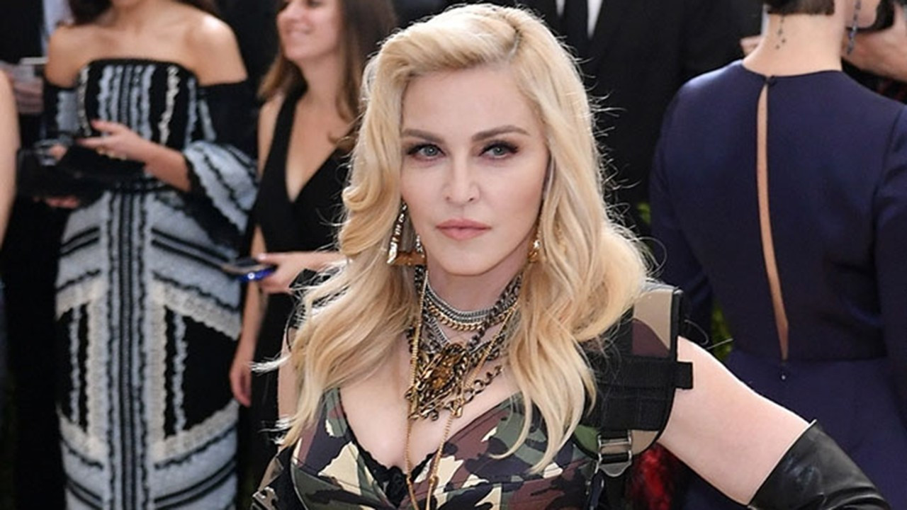 Madonna’ya dava şoku! Hayranları mahkemenin yolunu tuttu